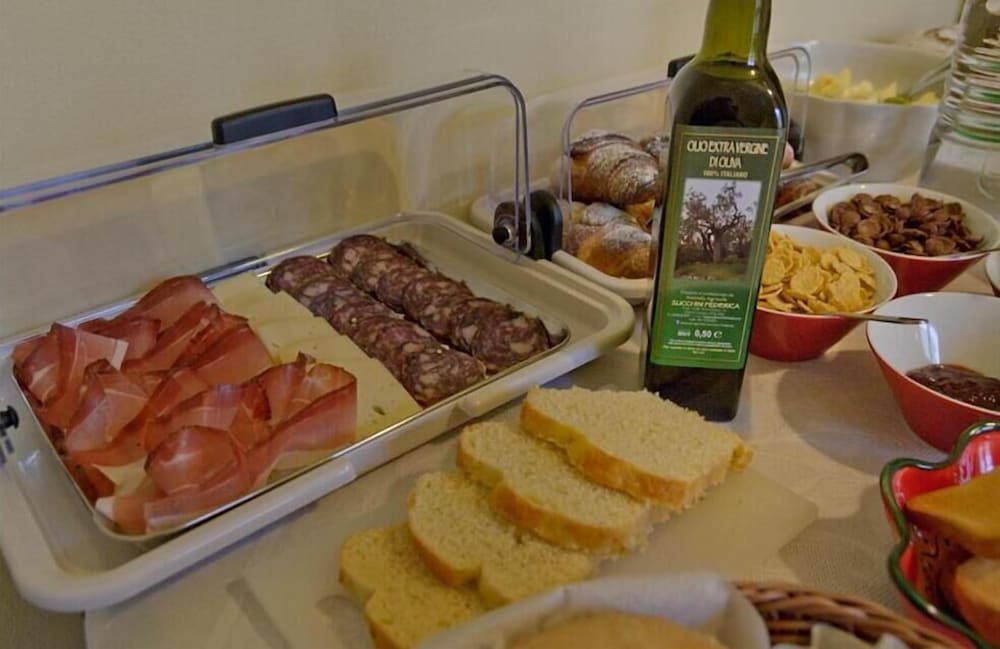 Фото Agriturismo Monte Cologna