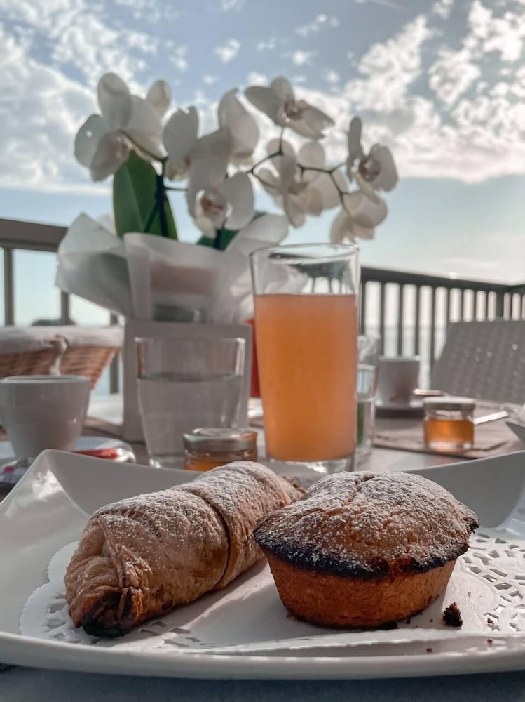 Фото La Scogliera