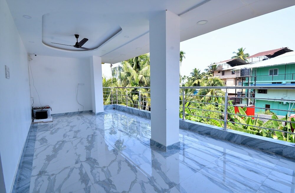 Фото Hotel Coral Inn