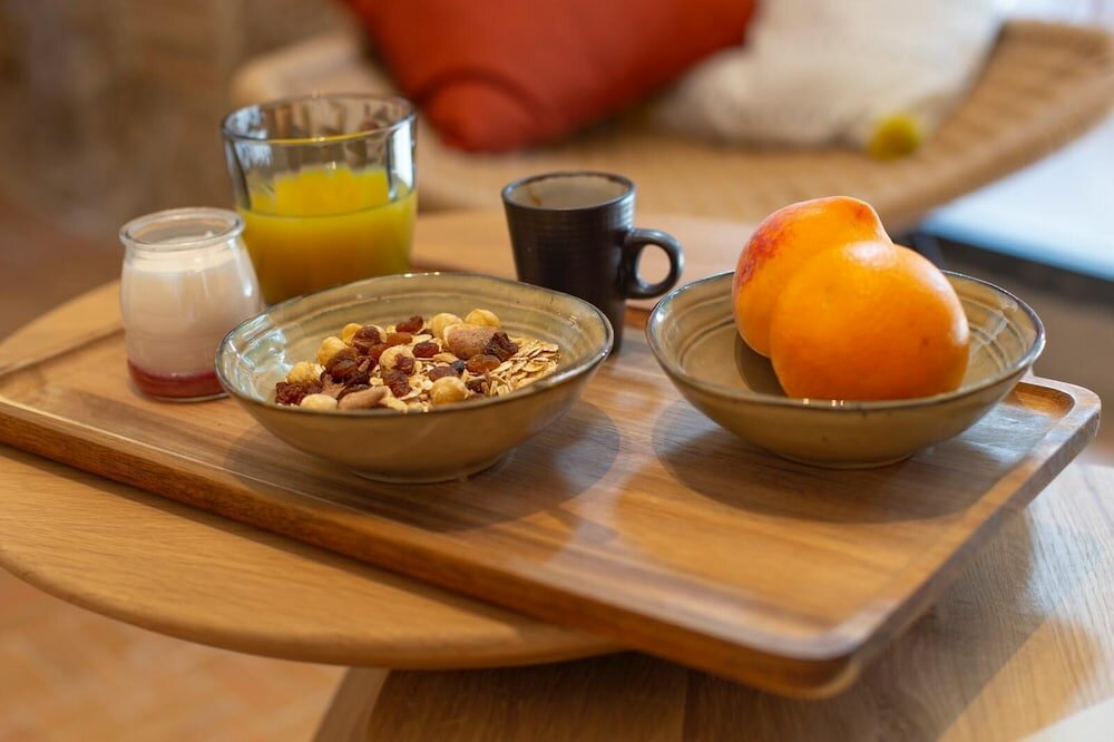 Фото Port Plaza Apartments