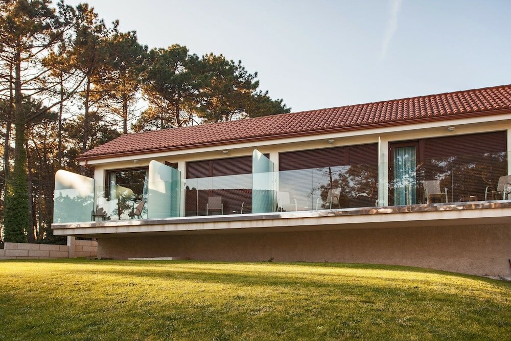 Фото Hotel Alén do mar