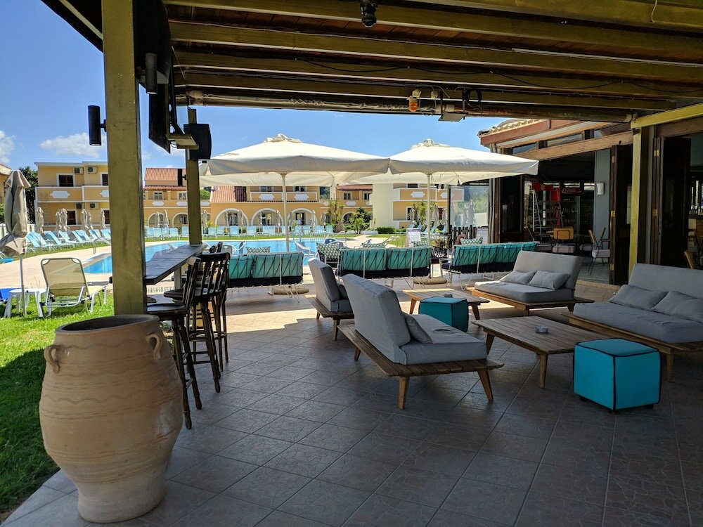 Фото Tondoris Apartments