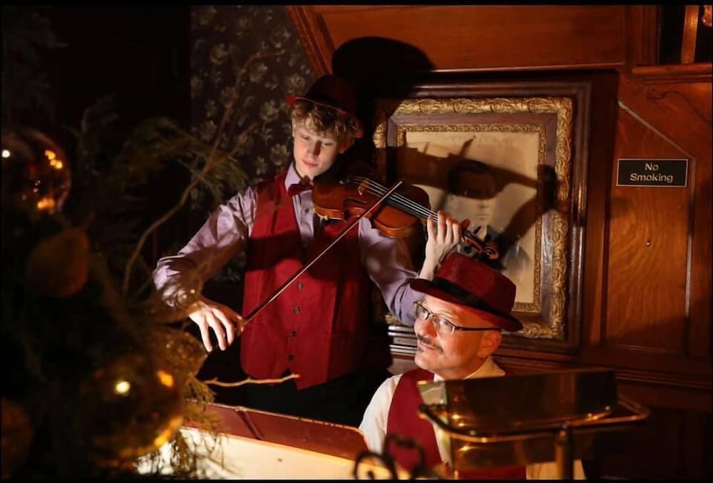 Фото Mathis House, A Victorian Bed & Breakfast and Tea Room at 600 Main