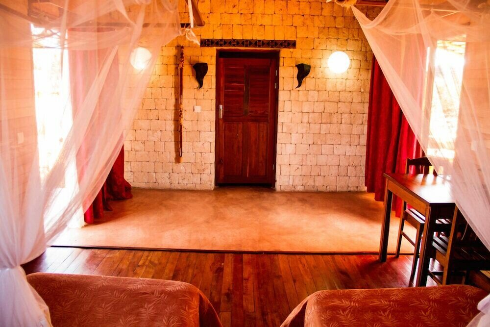 Фото Hotel Solidaire Mangily