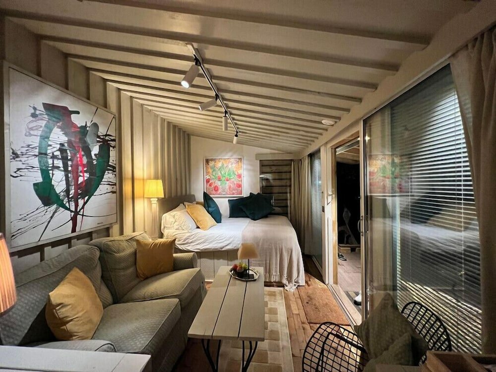 Фото Cedar House Boutique B&b