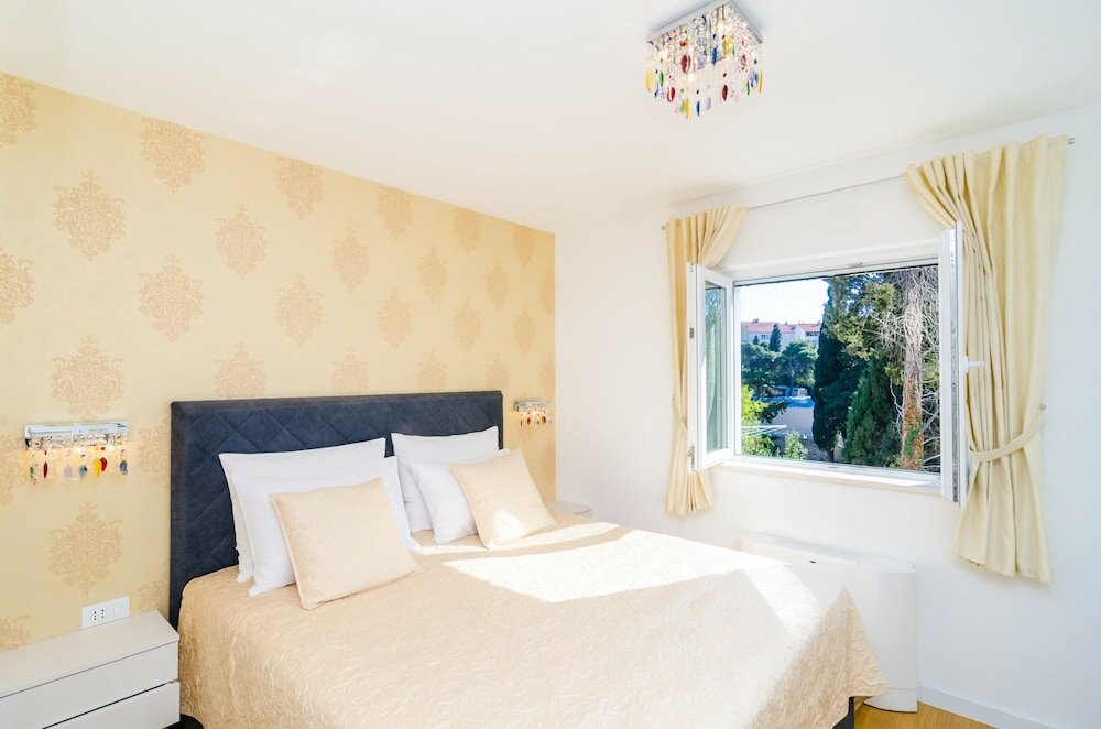 Фото Magellan Deluxe One