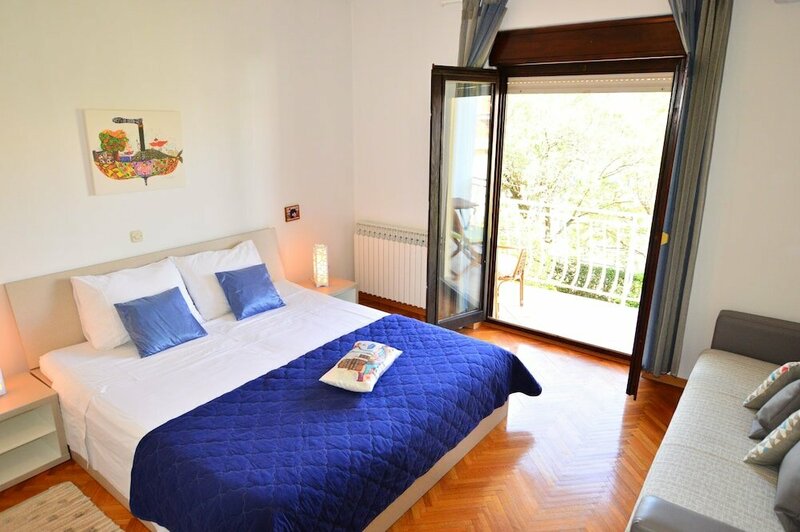 Гостиница Elza Apartments в Задаре