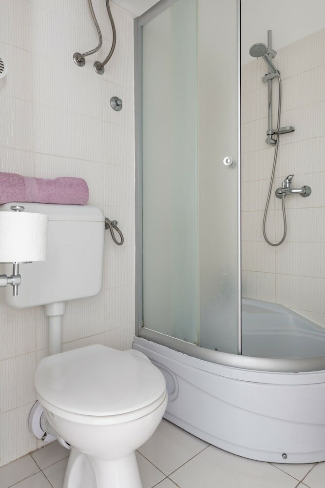 Фото Bright & Modern on Top Location