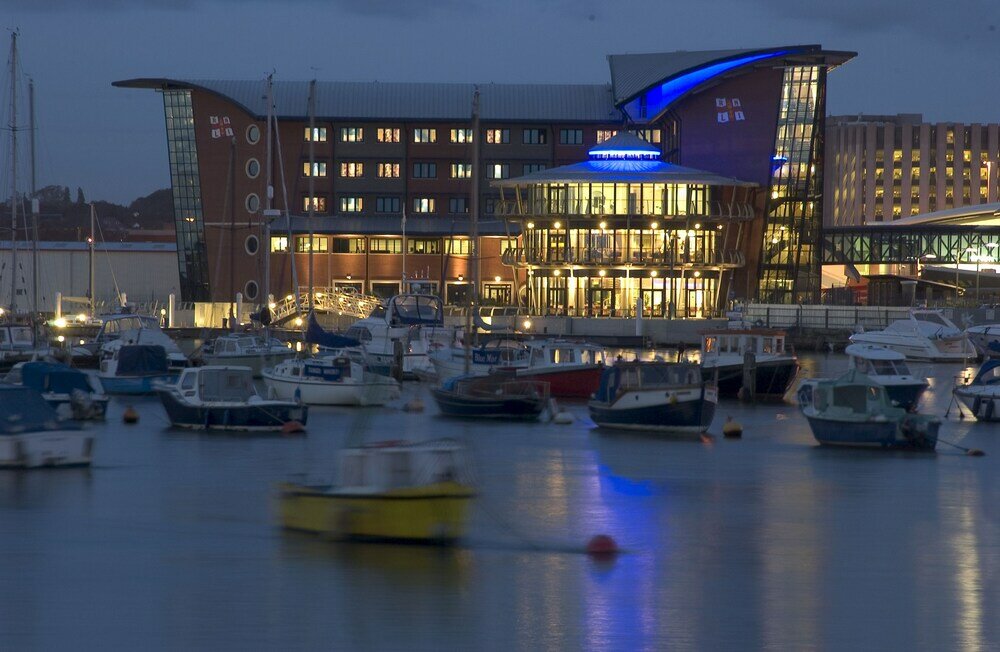 Фото Rnli College