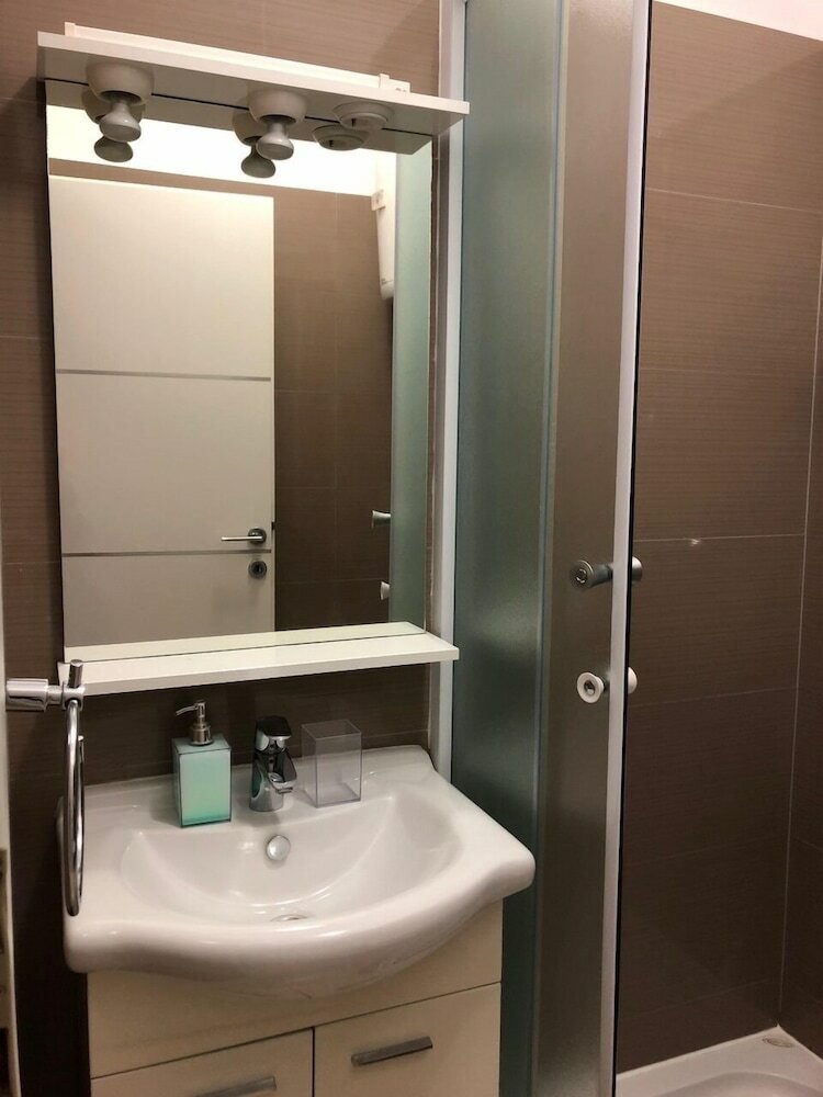 Фото Modern Accommodation