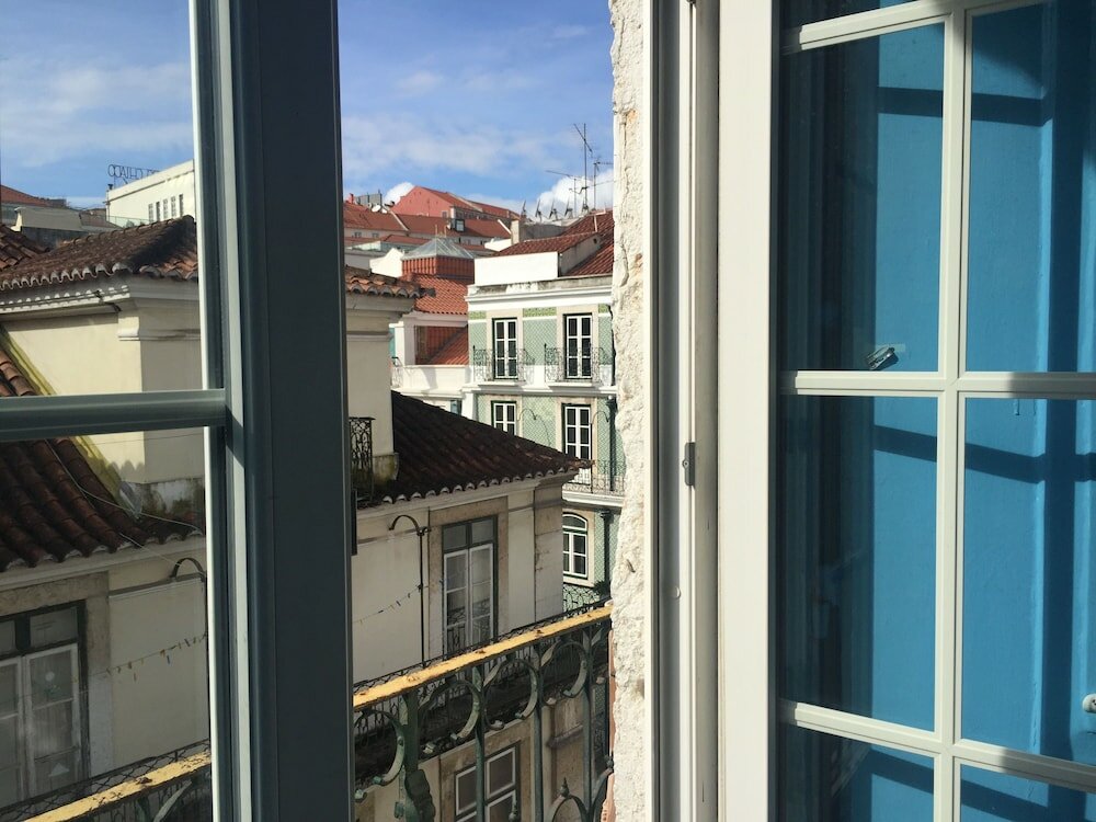 Фото Lisbon Downtown Luxury Family Residence