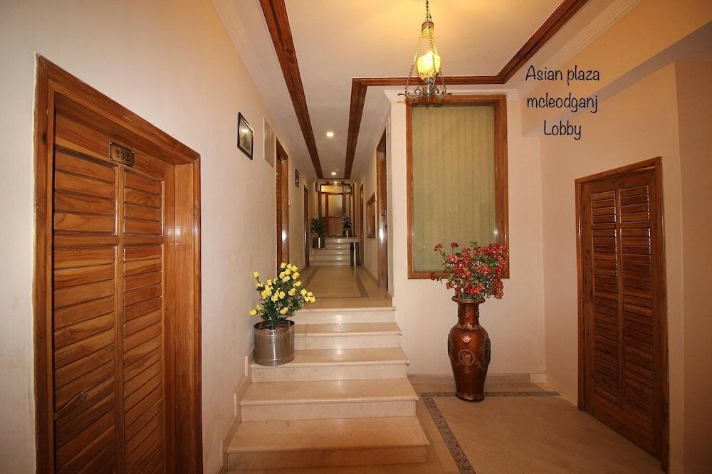 Фото Hotel Asian Plaza Mcleodganj