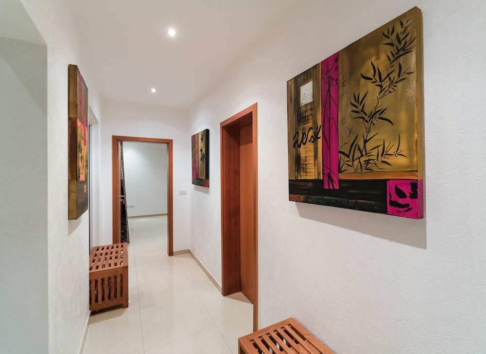 Фото Stunning Luxury Golf and Pool Villas