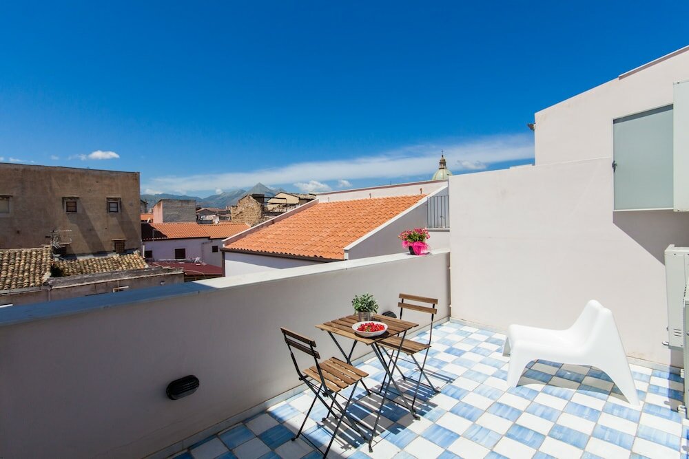 Фото Maqueda Apartments by Wonderful Italy