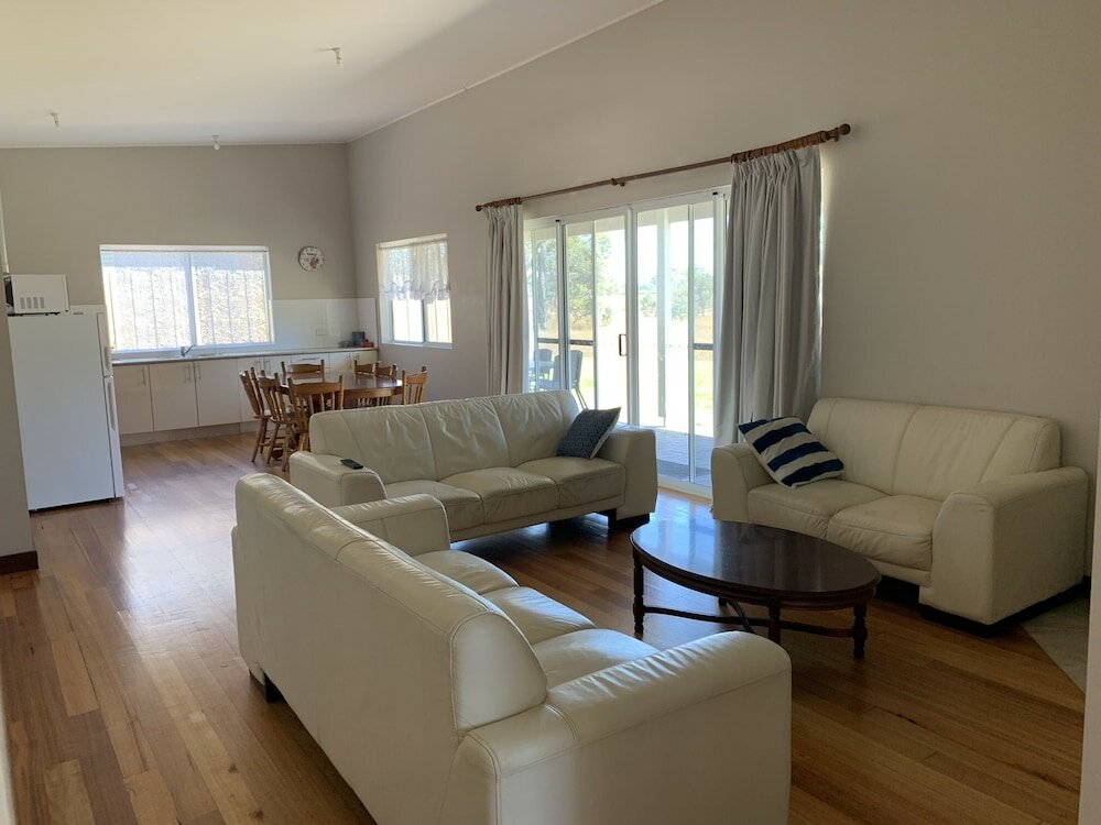 Фото The family retreat