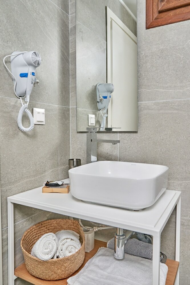 Фото Mougre Studios