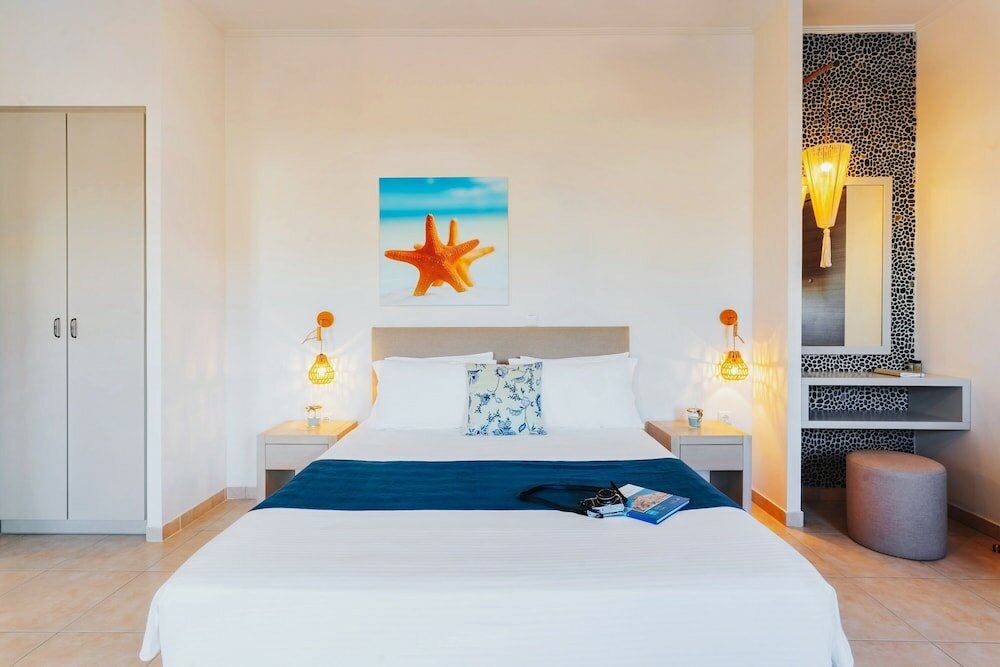 Фото Aelia Apartments & Suites