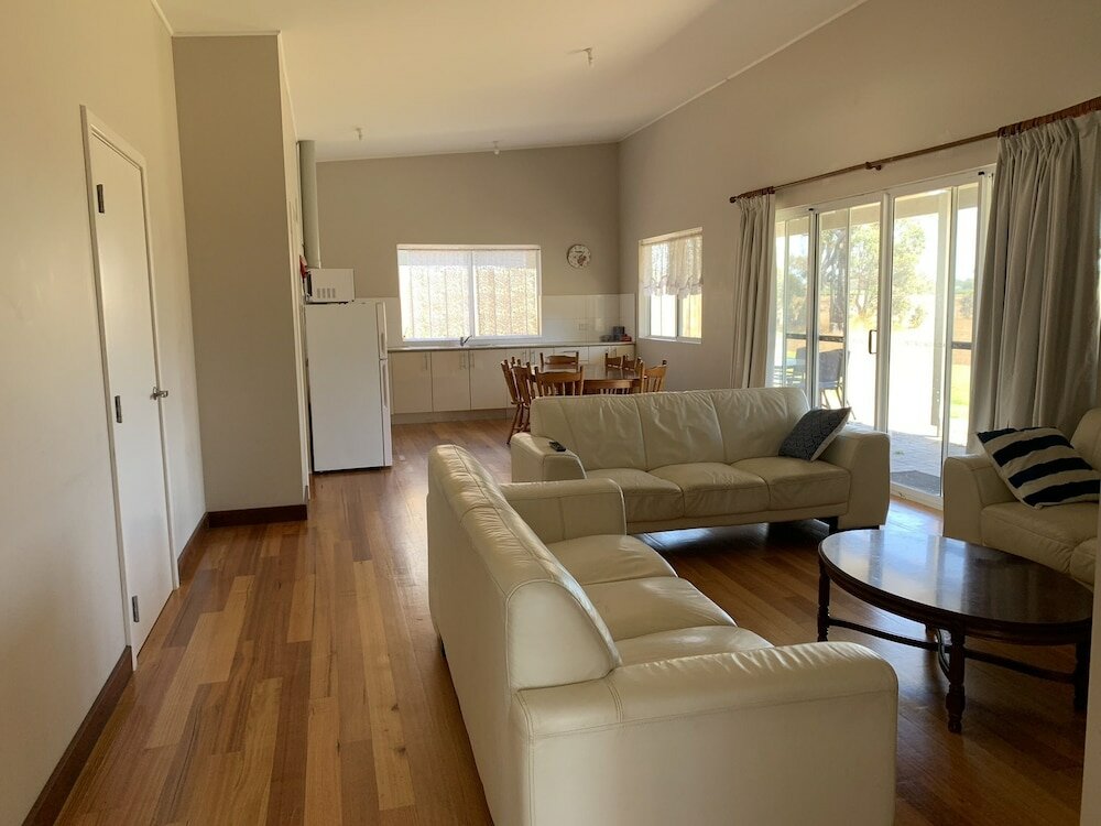 Фото The family retreat