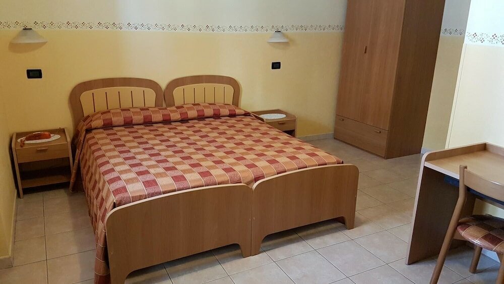 Фото Affittacamere La Madonnina