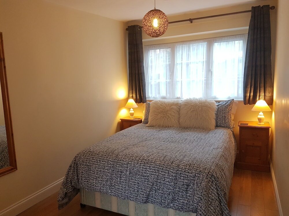 Фото Parkview Apartments