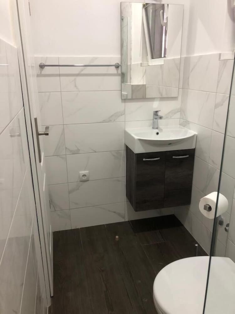 Фото Emily Rooms