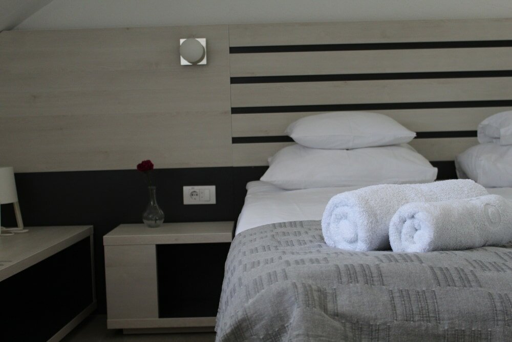 Фото Garni Hotel 11Tica DM