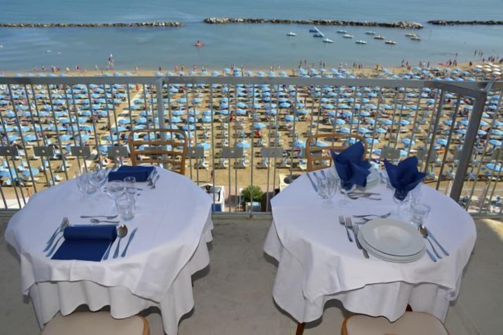 Фото Hotel Diplomat Marine