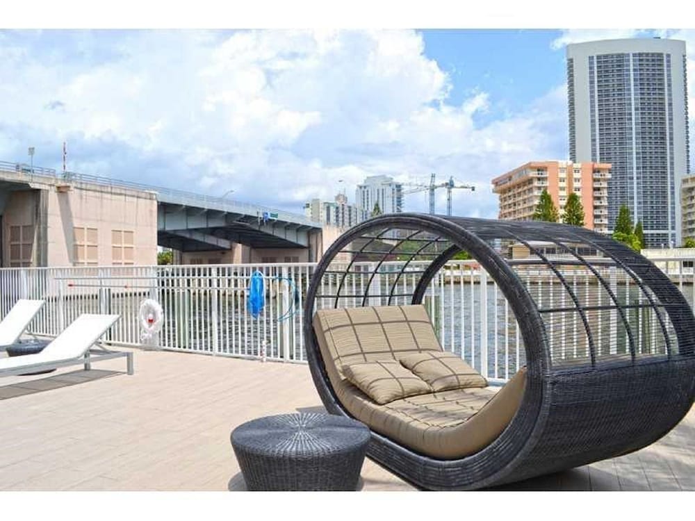 Фото Bwalk Resort Rentals