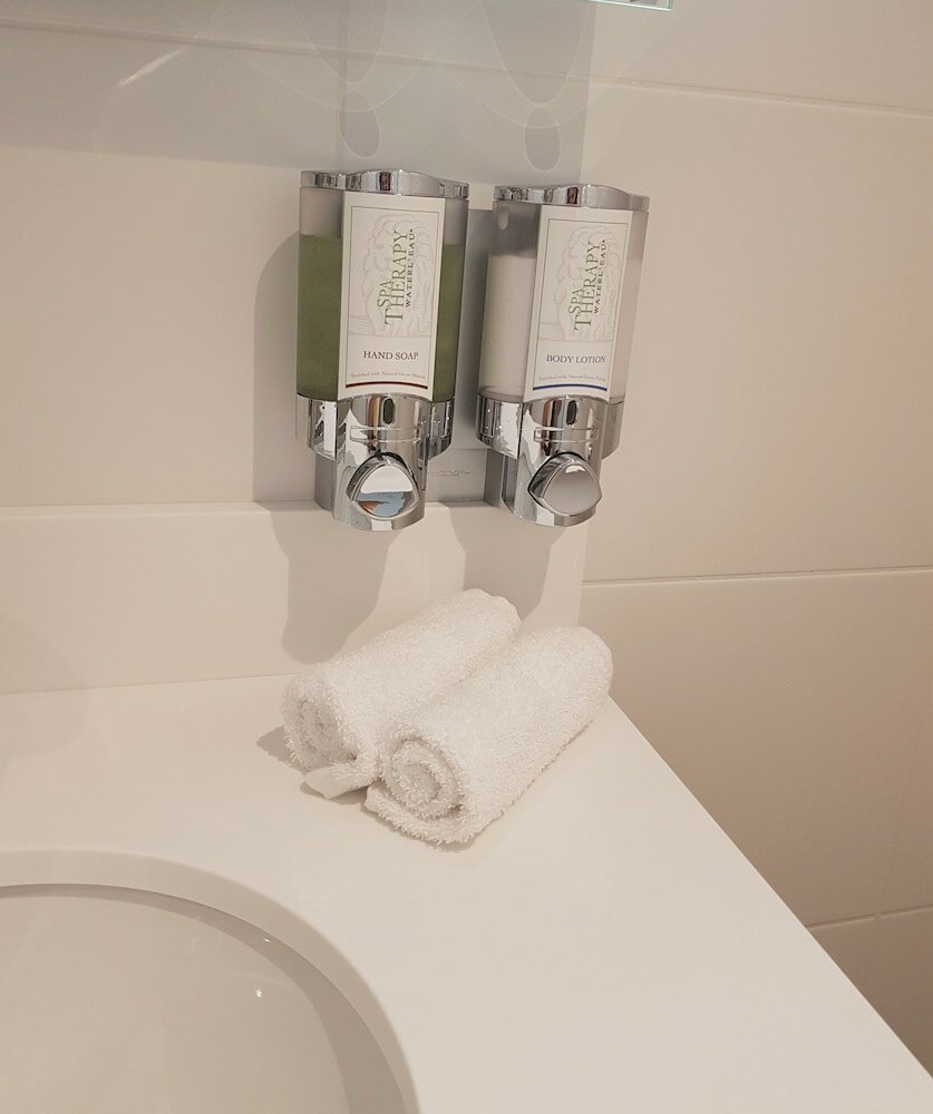 Фото Hampton by Hilton Antwerp Central Station