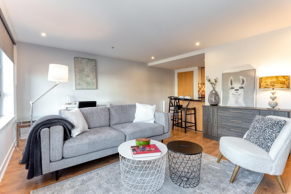 Фото Executive 7 Apartments