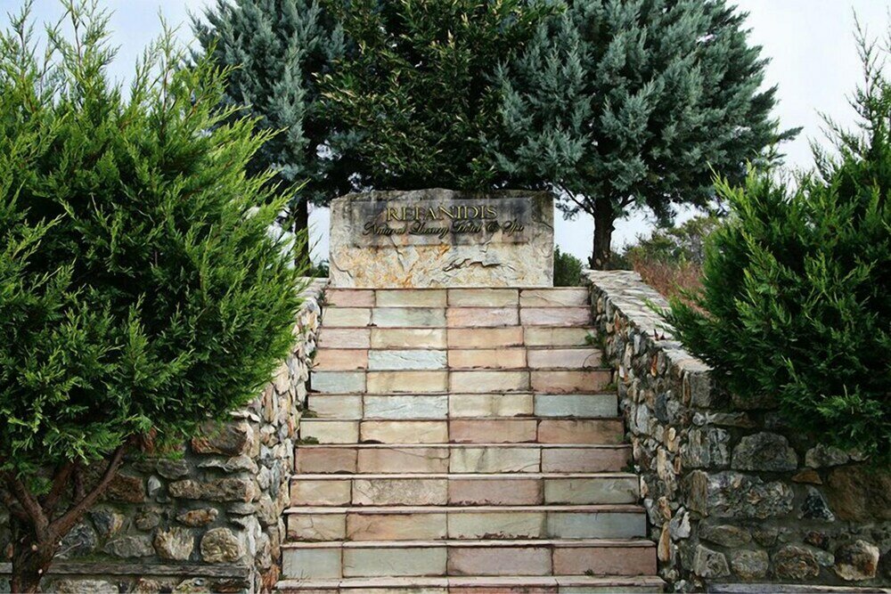 Фото Refanidis Natural Luxury Hotel