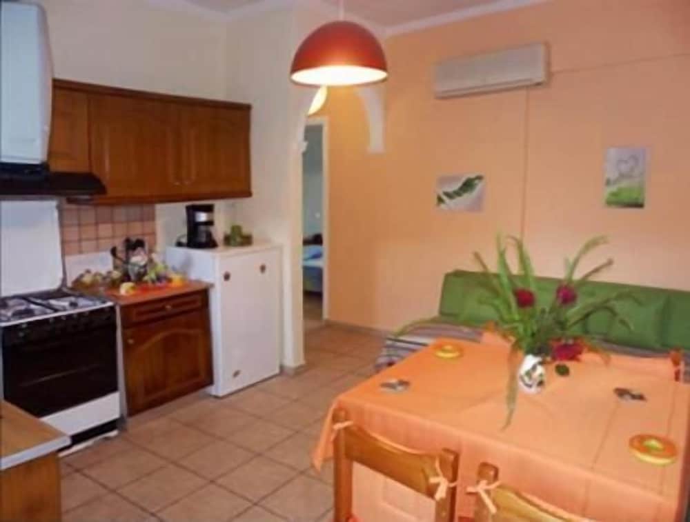 Фото Katerina Pool Apartments