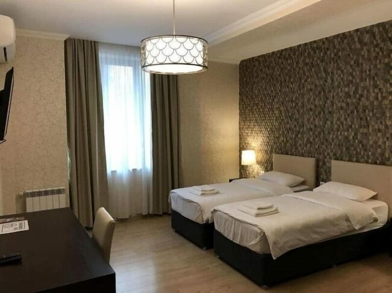 Гостиница Eleon Boutique Hotel в Тбилиси