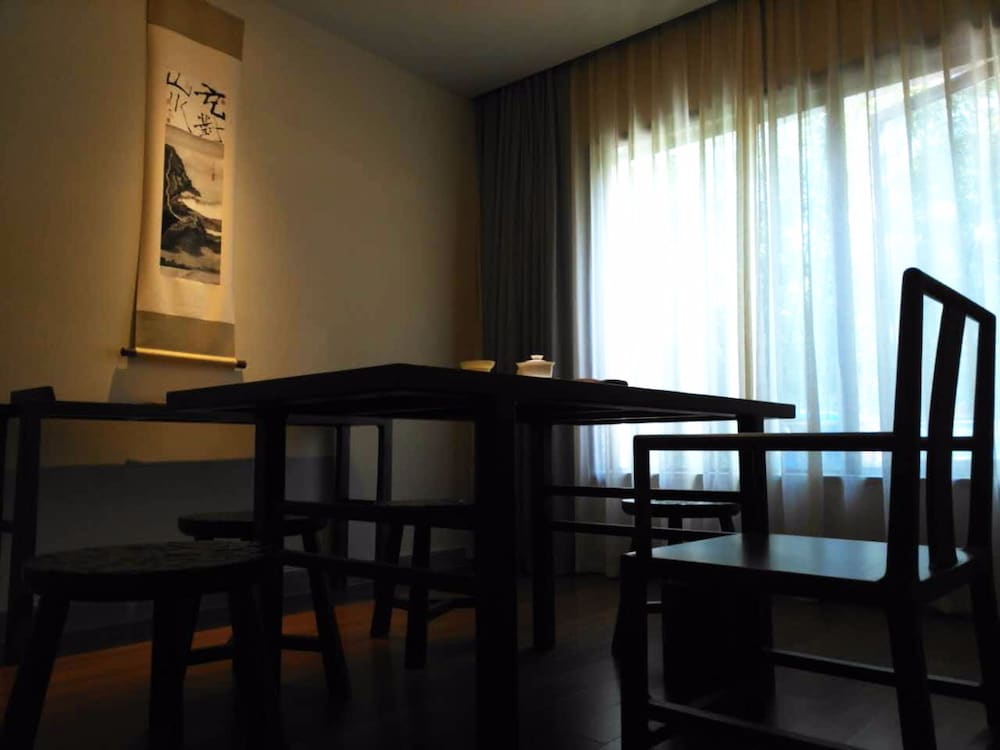 Фото Xun Zhen She