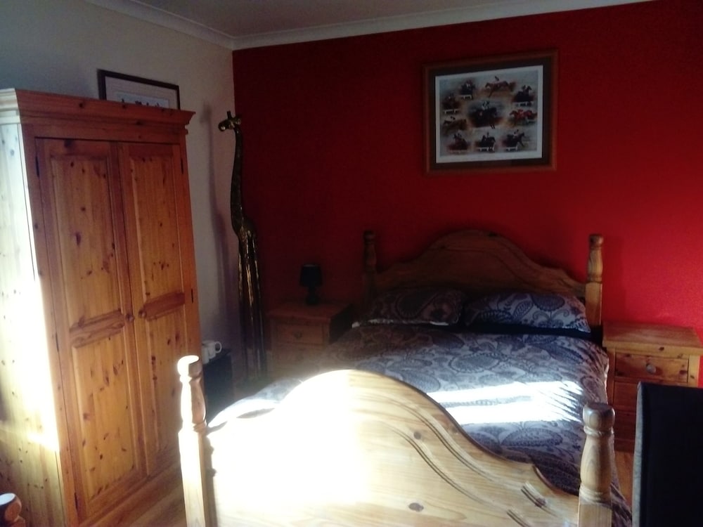 Фото Café 42 Bed & Breakfast