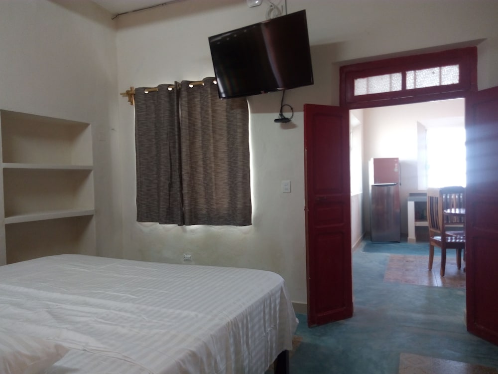 Фото Mayab Suites Hotel