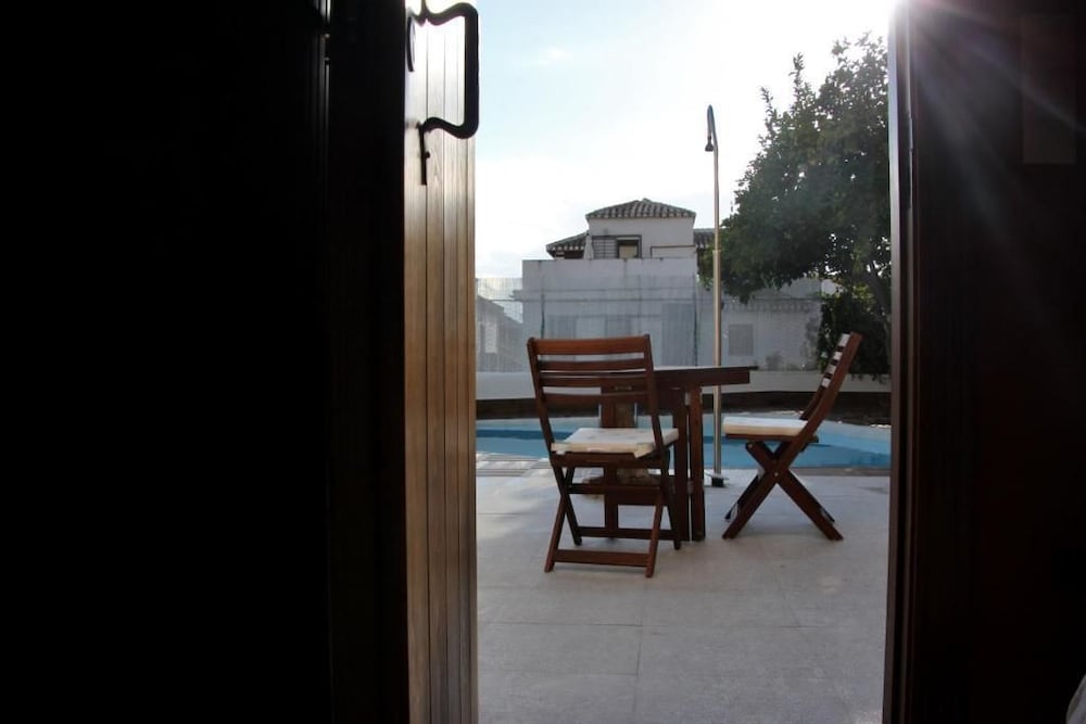 Фото Chezmoihomes Plaza Nueva Premium