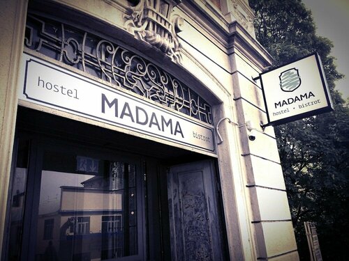 Хостел Madama Hostel & Bistrot в Ломбардии