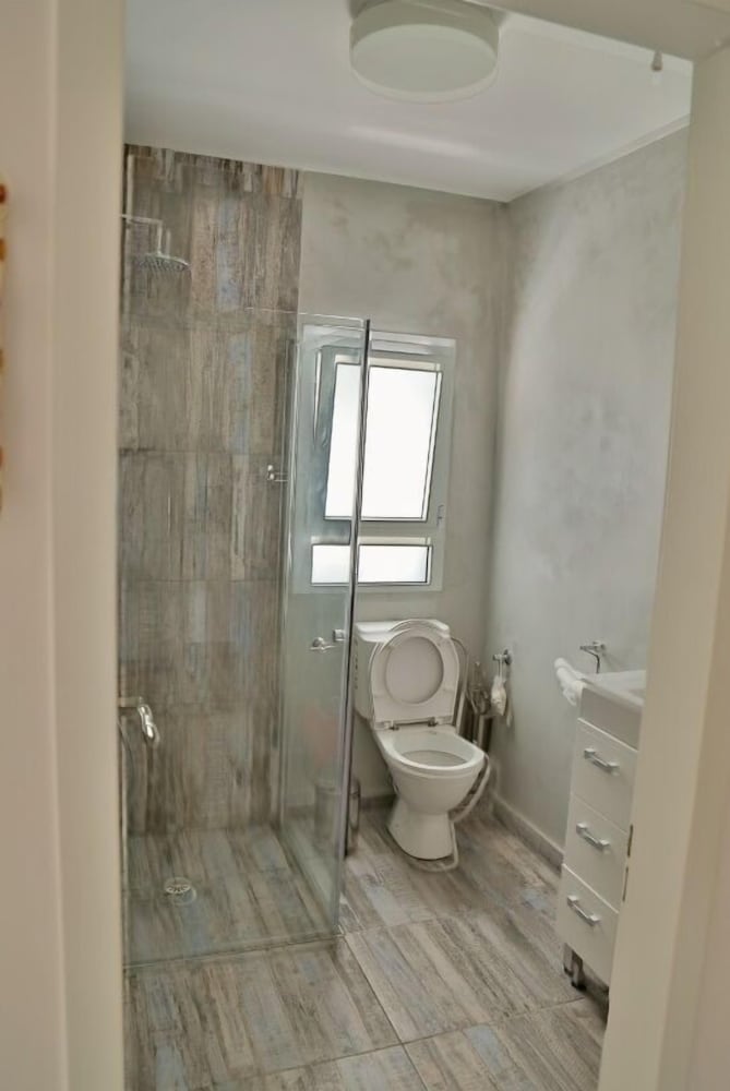 Фото Royal Lea Apartments