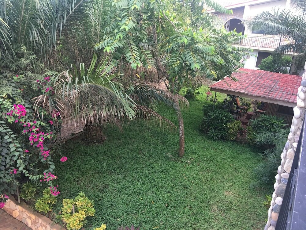 Фото Legassi Gardens Apartments