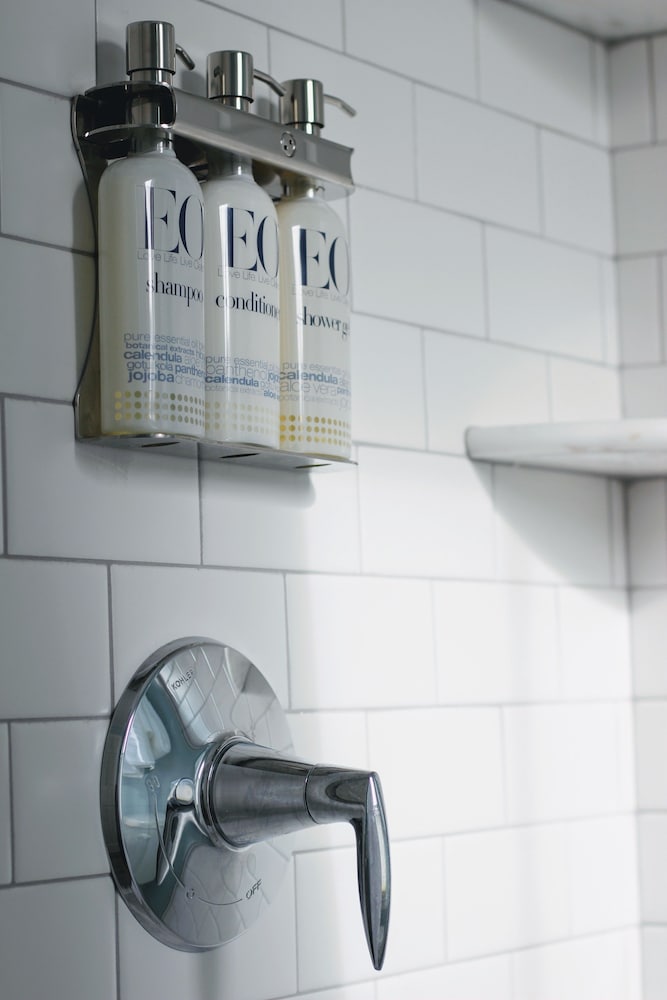 Фото The Sailmaker's House