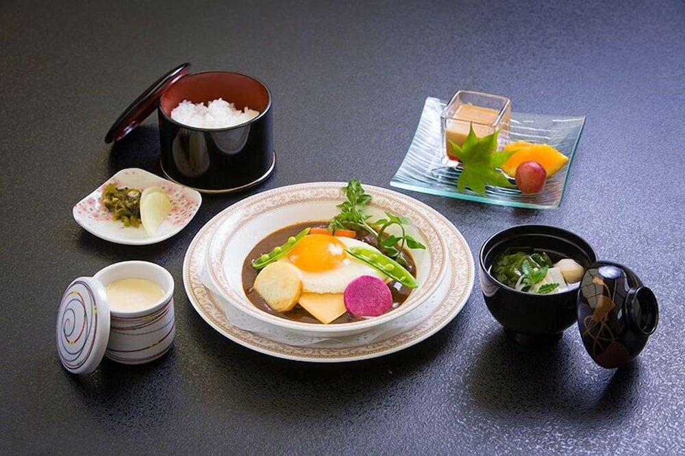 Фото Lakeside Hot Spring Hotel Kunibiki