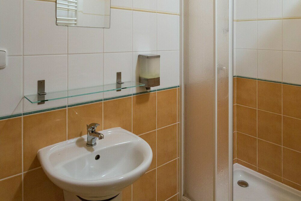 Фото Outline Centrum Jiricna