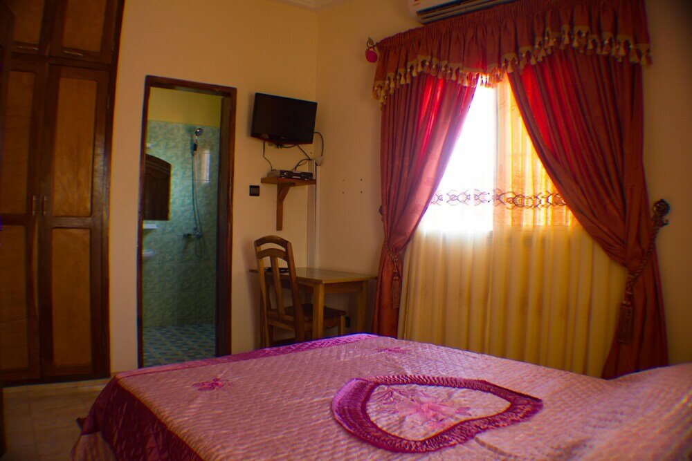 Фото Jeane's Appart Hotel