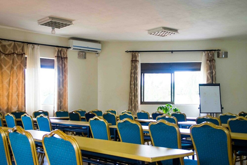 Фото The Dove's Nest Hotel