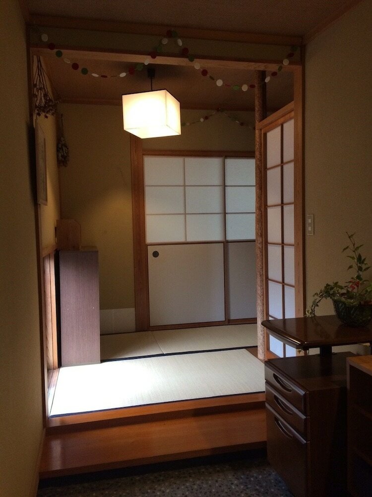 Фото Yasuragi Guest House & Bar