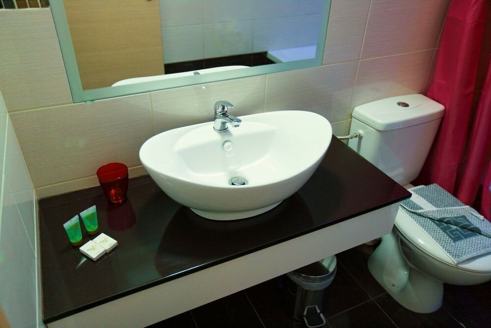 Фото Sun & Sea Luxury Hotel