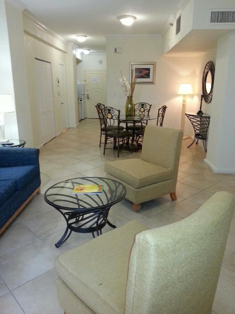 Фото Hollywood Beach Resort -two Bedrooms Sleeps 6