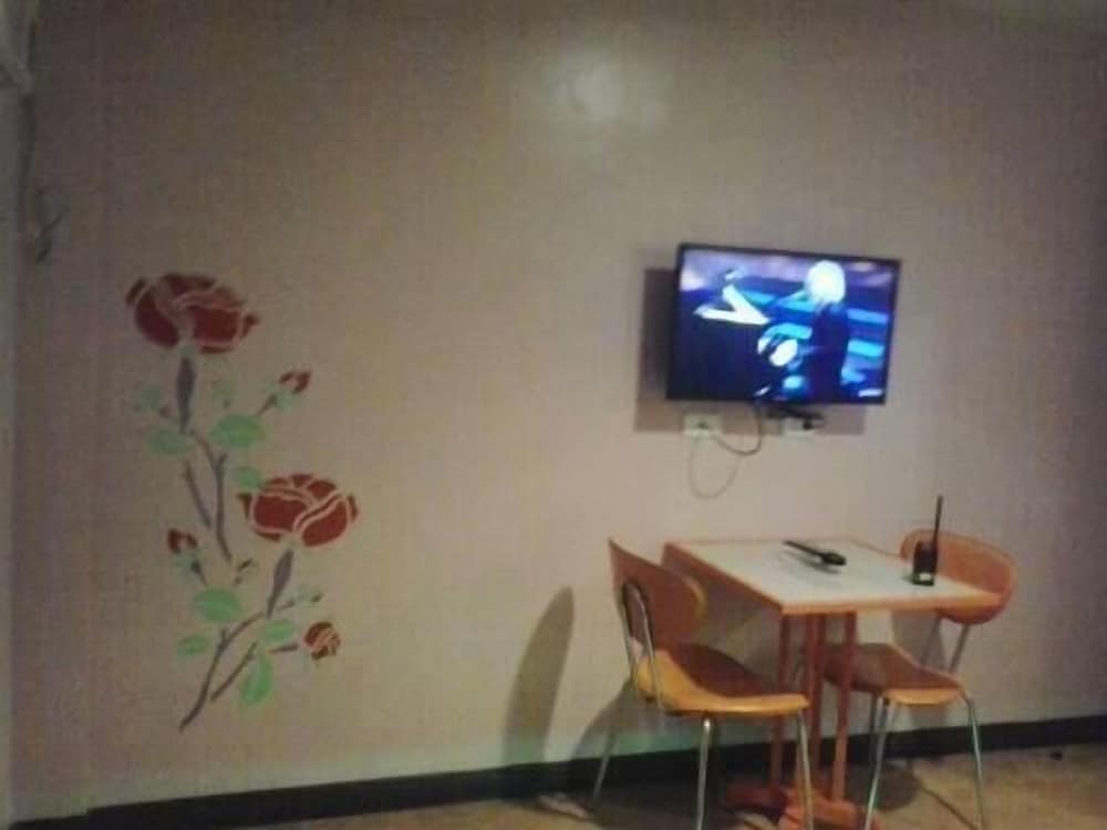 Фото Dianne Gardens Hotel