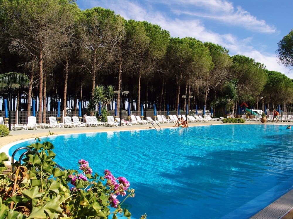 Фото Happy Camp in Camping Villaggio Thurium